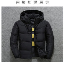 Load image into Gallery viewer, 2019 Mens Jaqueta de Inverno Qualidade Térmica Parka Grosso Casaco de Neve Vermelho Preto Masculino Moda Outwear Quente-Pato Branco Para Baixo Homens Jaqueta